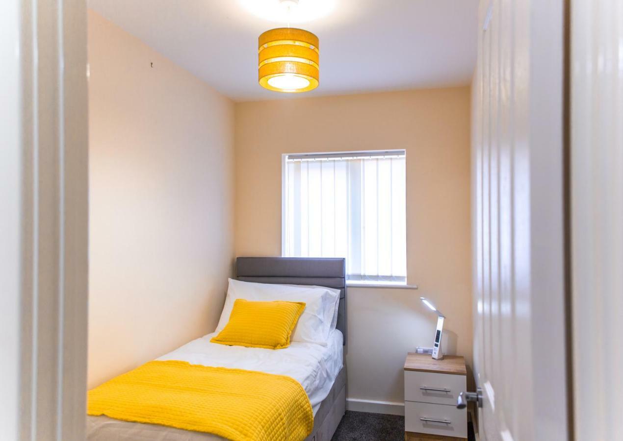 Salford Holiday Apartment مانشستر المظهر الخارجي الصورة