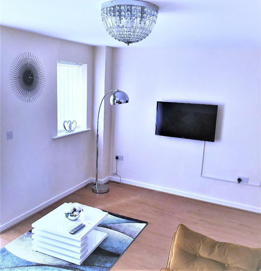 Salford Holiday Apartment مانشستر المظهر الخارجي الصورة